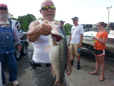 Bob Guiliano with a 3.77 Largemouth